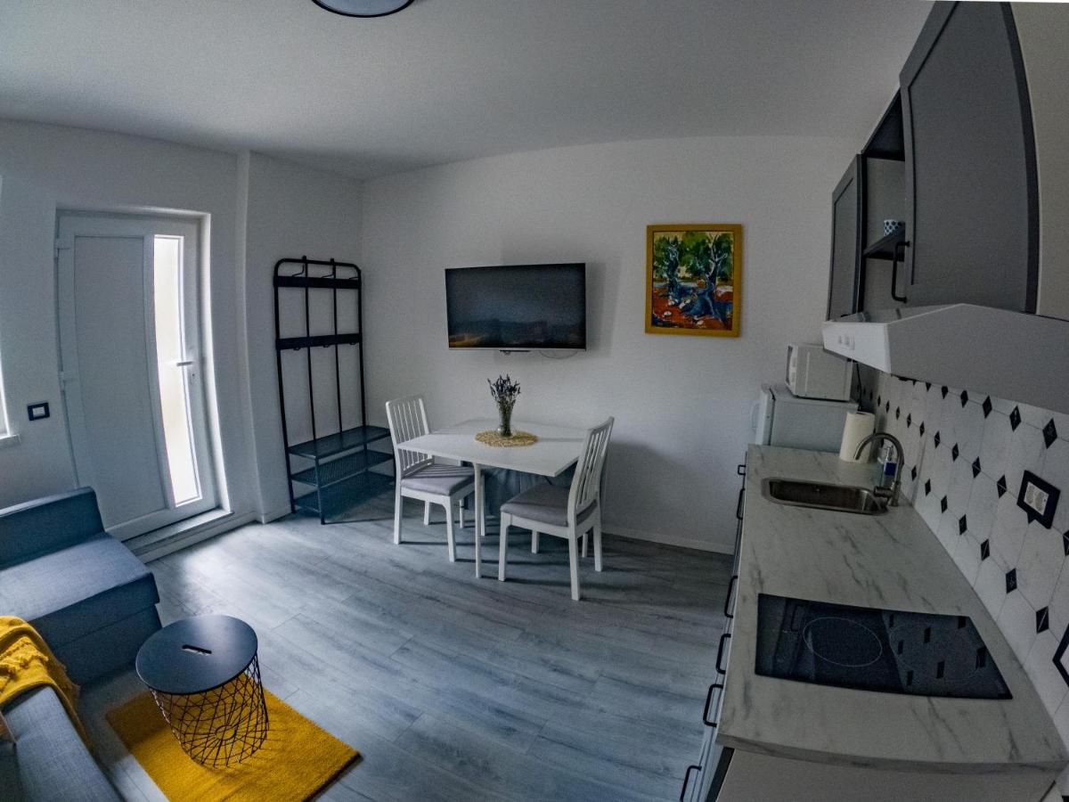 Deluxe Apartment And Studio "Nona Fa" Rijeka Exterior foto